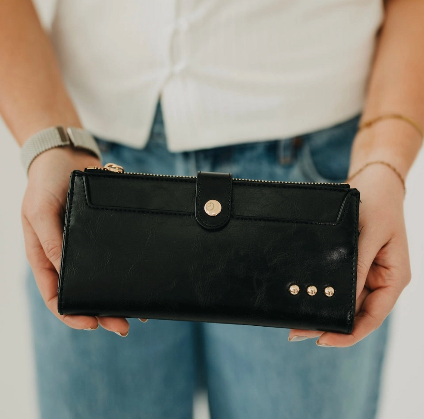 Essentials Carryall Wallet